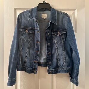 Cropped Denim jacket (Women’s medium/small)